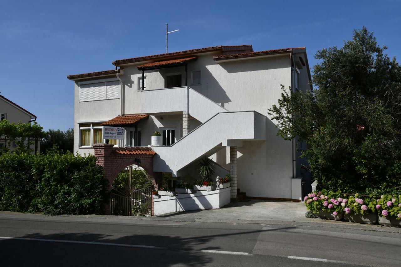 Apartments Josip Rab Town Exteriör bild