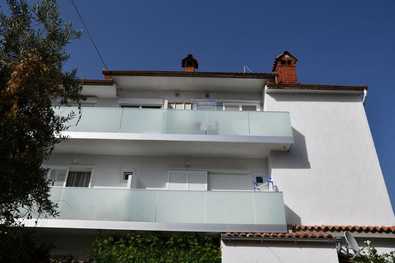 Apartments Josip Rab Town Exteriör bild