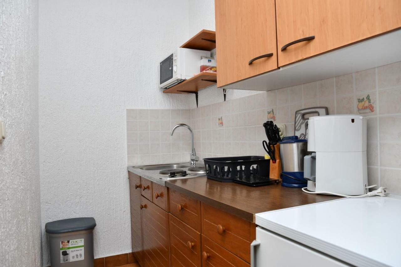 Apartments Josip Rab Town Exteriör bild